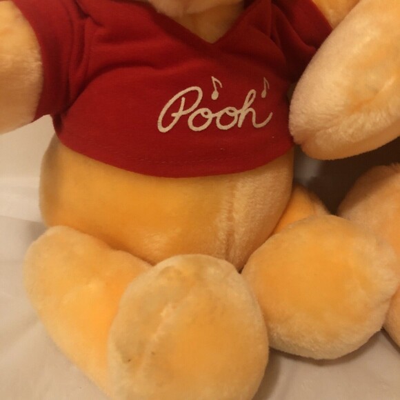 Winnie The Pooh Plush Animals Disneyland Stuffed Disney LOT OF 2 Small & Large - Picture 7 of 16